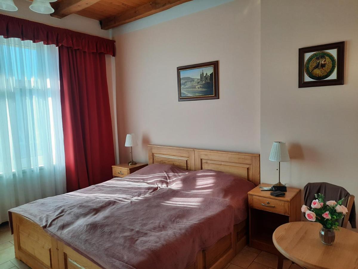 Appartment Centrum كارلوفي فاري المظهر الخارجي الصورة