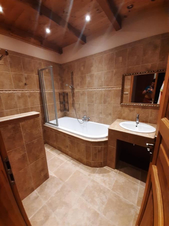 Appartment Centrum كارلوفي فاري المظهر الخارجي الصورة