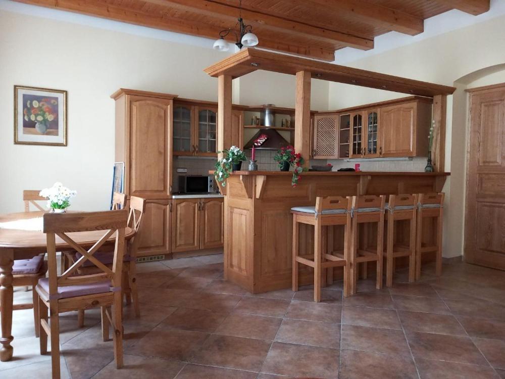 Appartment Centrum كارلوفي فاري المظهر الخارجي الصورة